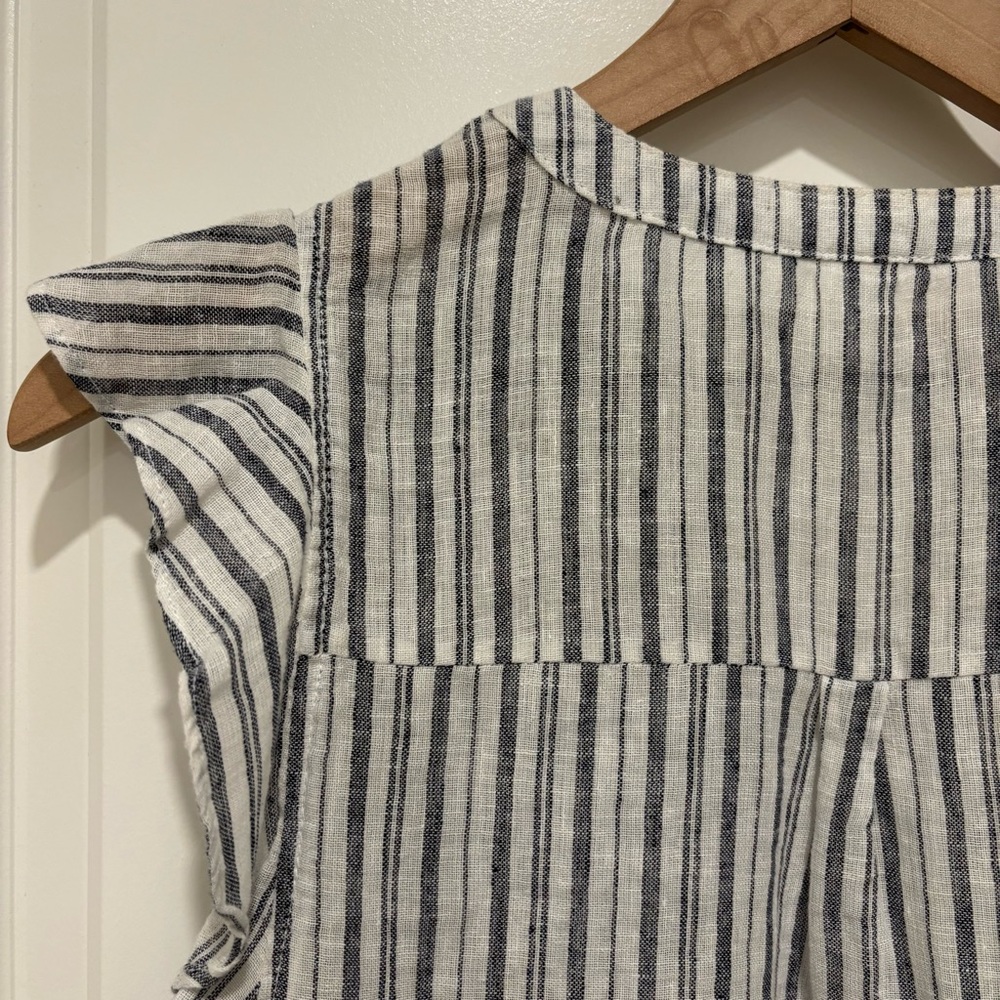 🪴$5/25🪴Old Navy Blue White Striped Linen Blend Ruffle Sleeve V-Neck Blouse Top S - Picture 10 of 12